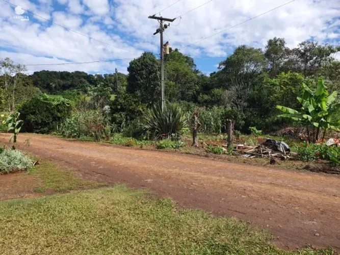30.000 M² Maravilhosa Chácara divisa com 2 riachos Água nascente e Açudes
