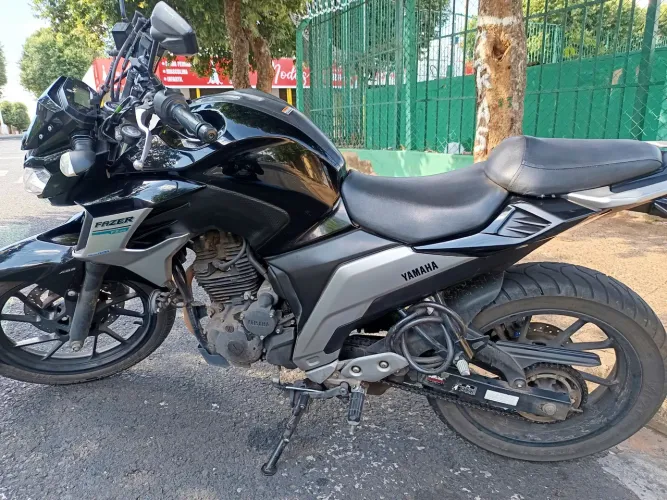 Fz 25