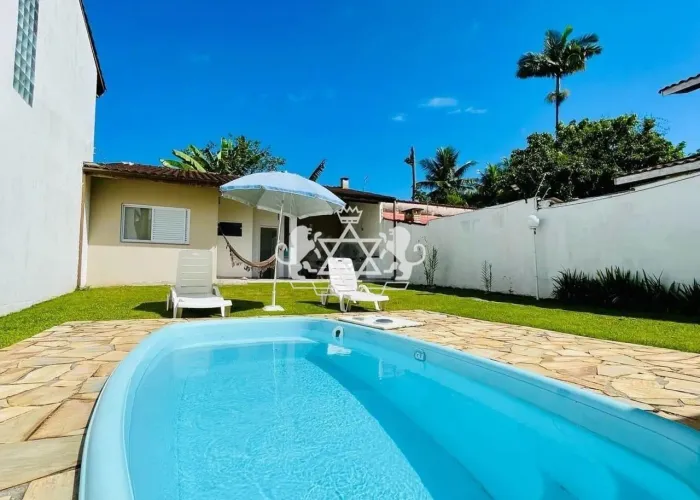 Casa com 2 quartos e piscina à venda, 108 m² - Toninhas, Ubatuba