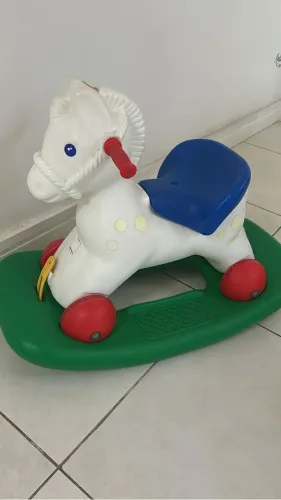 Cavalinho 2 em 1 bandeirantes 
