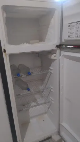 Geladeira em bom estado