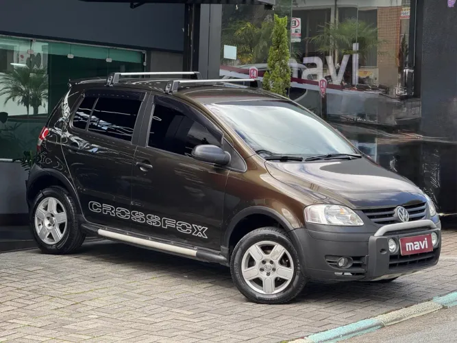 Volkswagen Crossfox 1.6 MI Total Flex 8V 5P 2006