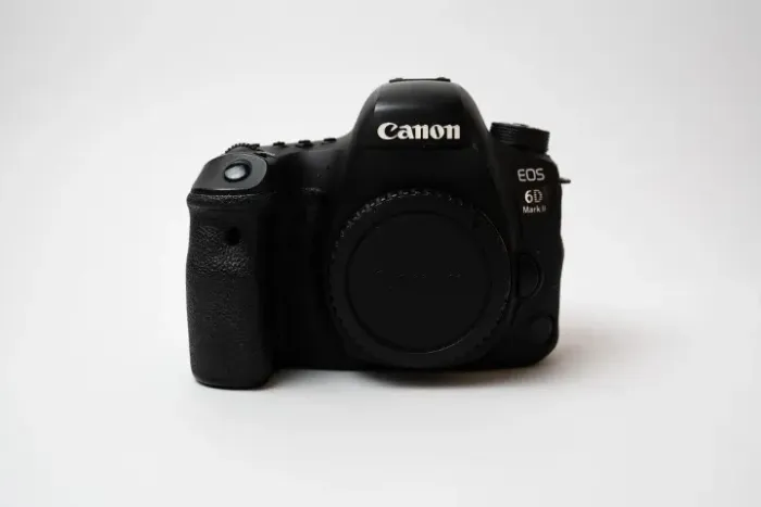 Canon 6D Mark II Usada + Lente 50mm 1.4