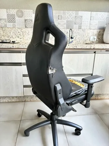 Cadeira Gamer Alpha Gamer Polaris Office Edition, Até 150Kg, Cilindro de Gás 4