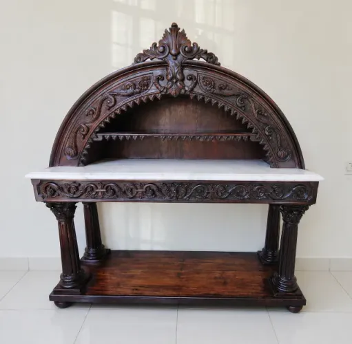 Aparador Antigo em Madeira Maciça / Altar com Mármore - Século XIX -Arte Sacra