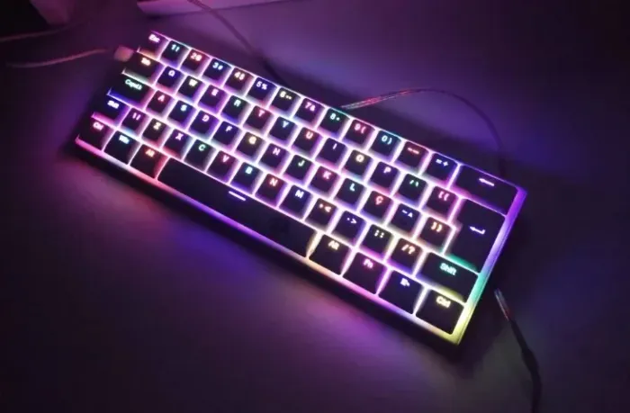 Teclado Redragon Anivia Lunar White