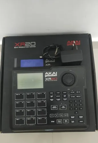 Groove Akai Professional xr20 Drum Machine