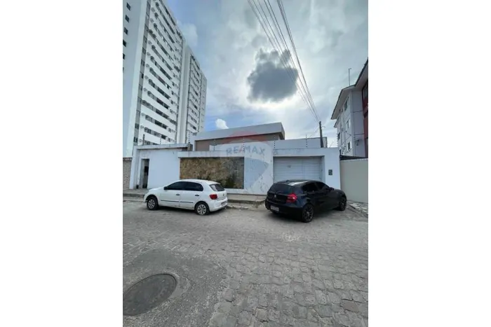 Joia Comercial em Poço, Maceió: Versatilidade e Conforto