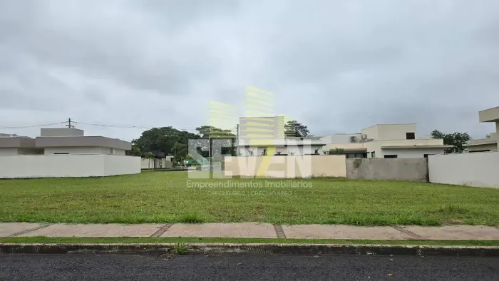 Terreno com 308 m² no Villa de León 1 Plano e Bem Localizado