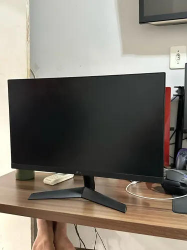 Monitor LG ULTRAGEAR - 144hz 24?
