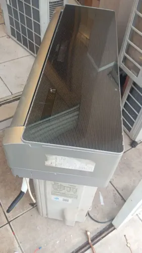 Ar condicionado 9 mil BTUs quente frio 
