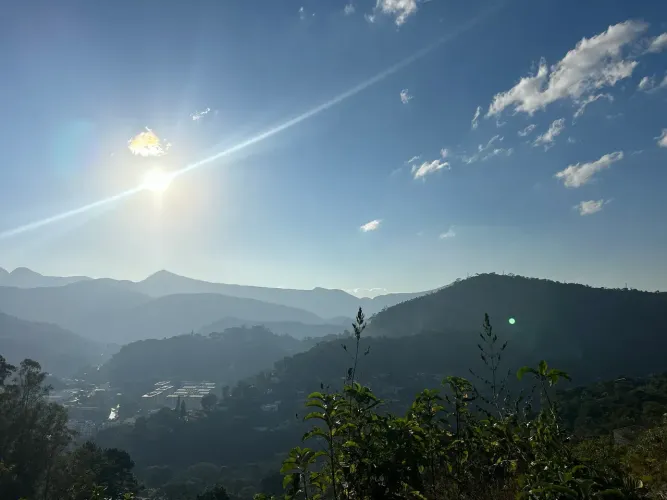 Terreno em condomínio fechado, 1450m², Nogueira, Petrópolis/RJ