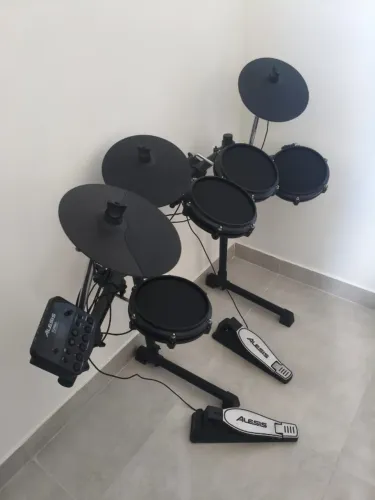 Bateria elétrica ALESIS TURBO
