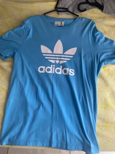 Camisa Adidas logo