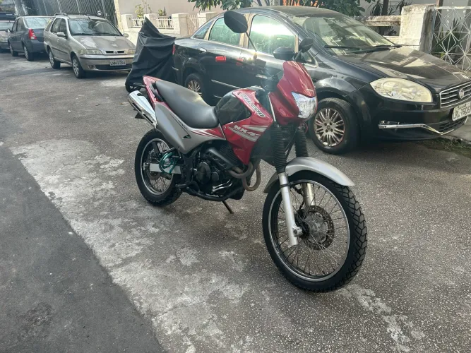 Honda NX 4 Falcon 2005