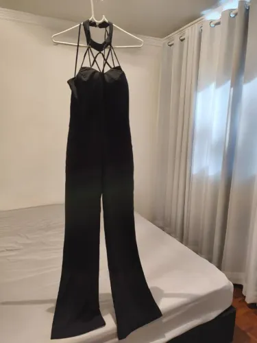 Macacão preto alfaiataria