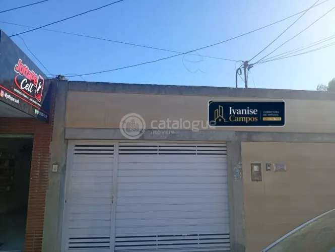 Vendo Imóvel com Estrutura para primeiro andar e um Ponto Comercial na Zona Norte de Natal