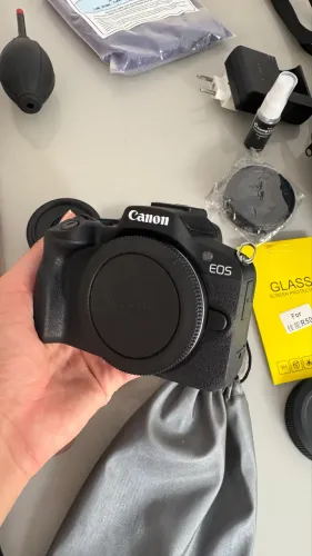 Câmera Canon Eos R50 kit com lente 18 45 mirrorless