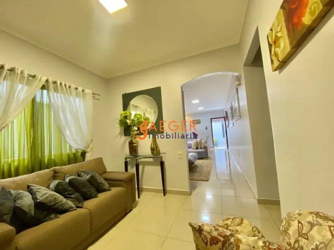 Linda casa com 3 suites e Sistema de Energia Solar - Bairro Aponiã