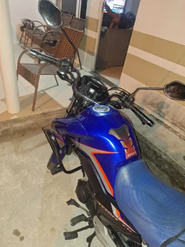 Vendo o troco em 300 XRE ou triste 