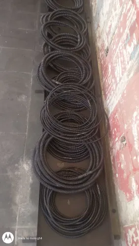 Cabos para desentupir esgoto profissional.