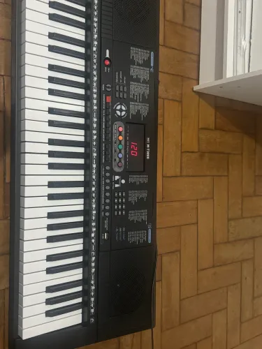 Teclado Musical Mxt M-t3000 Com 61 Teclas Piano 300 Ritmo e Timbres