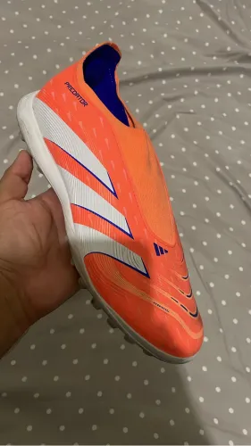 CHUTEIRA SOCIETY ADIDAS PREDATOR LEAGUE LL - TAM: 41 - usada uma única vez