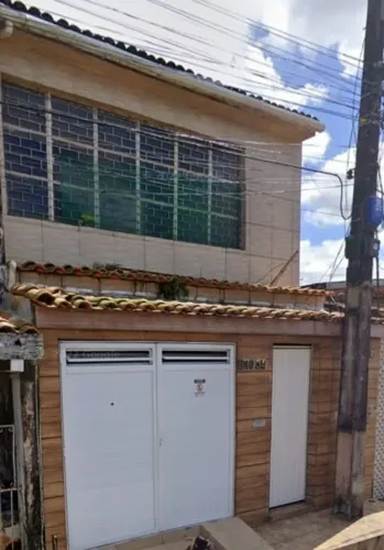 Alugo Casa no Village 2 (próximo ao terminal de ônibus)