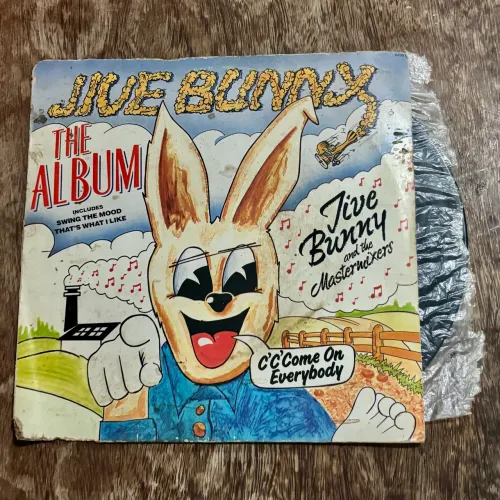 Disco de vinil "The Album", lançado em 1989