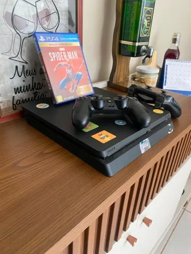 Ps4 slim 