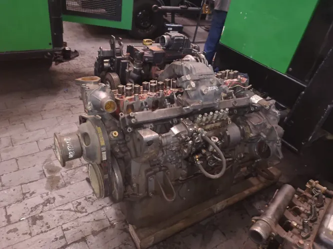 Motor Hino J08C