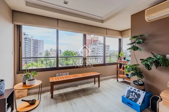 Apartamento à venda no bairro Petrópolis, em Porto Alegre