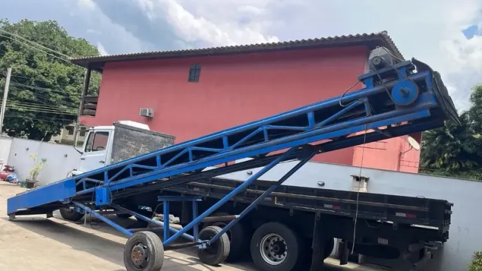 Esteira transportadora a granel
