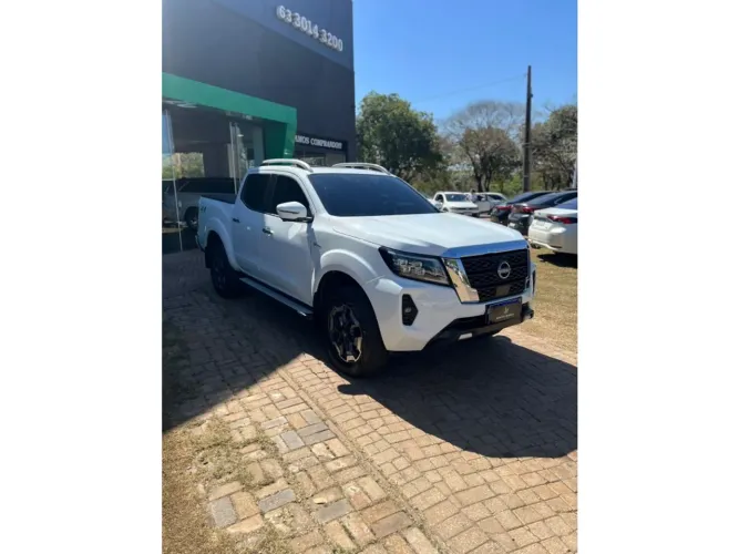 Nissan Frontier XE CD 4X4 2.3 Bi-TB Diesel Aut. 2025