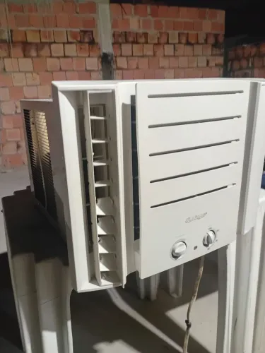 Vende-se ar condicionado spriger 10.000 BTUs 