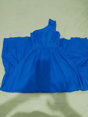 Vestido azul de 1 alça