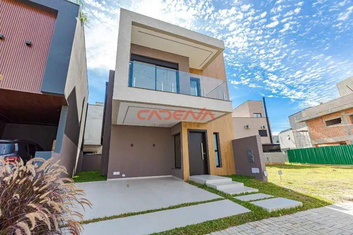 Casa com 2 quartos e 2 vagas à venda no Santa Cândida