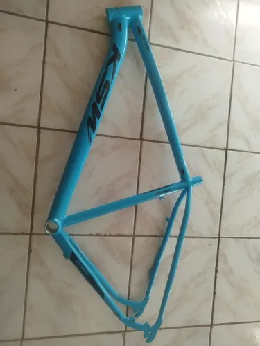 Quadro em Aluminio KSW para Aro 29 semi nova tamanho 21 XL