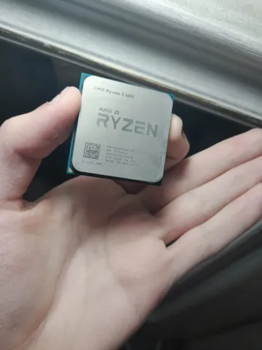 Kit Ryzen 5 1600 (c/ cooler) e A320 biostar