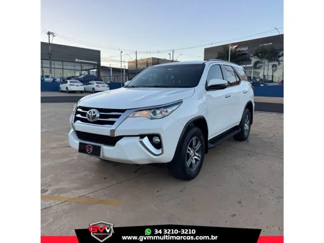 Toyota Hilux SW4 SRV 4X2 2.7 Flex 16V Aut. 2020
