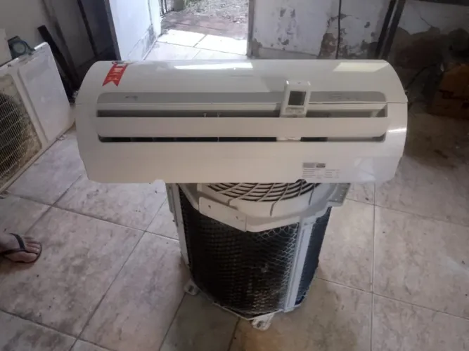 Ar-condicionado 12 mil BTUS