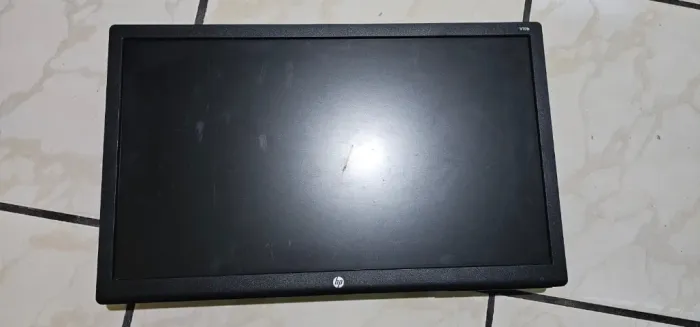 Monitor HP V19B
