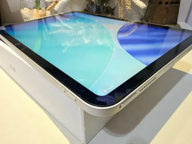 ipad 11 A16 Ainda com garantia Apple bateria ? 100% já com película novinho impecável