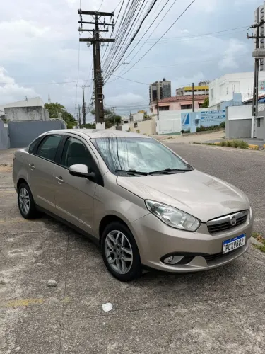 Fiat Grand Siena Essence 1.6 Flex 16V 2015