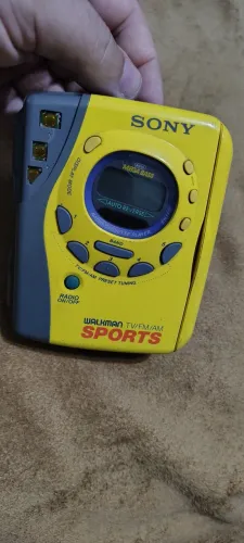 walkman Sony antigo com defeito 