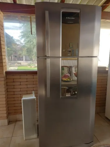 Geladeira Electrolux inox