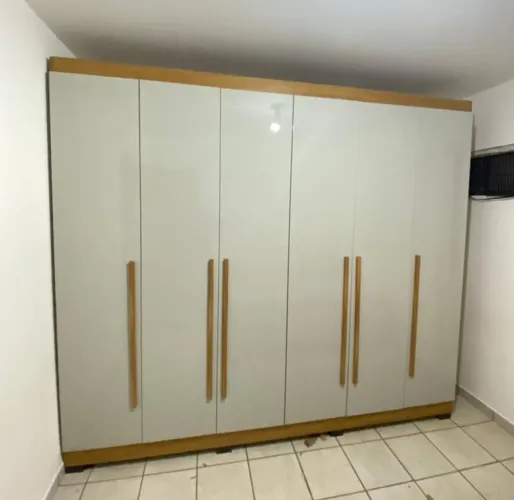 Guarda roupas novo