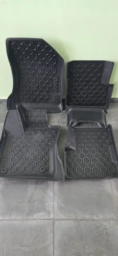 Tapete bandeja Jeep renegade