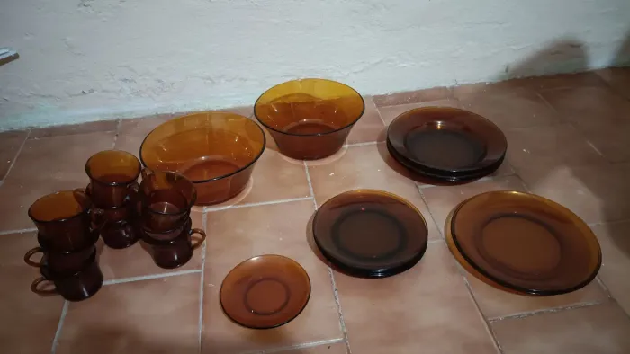 Conjunto de pratos e xícaras Duralex Âmbar