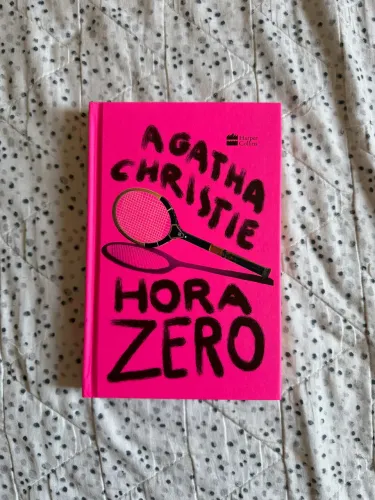 Livro Hora Zero da Agatha Christie